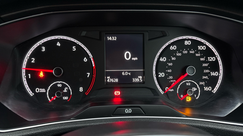 Volkswagen T-Roc 1.0 TSI SE 5dr Petrol Hatchback